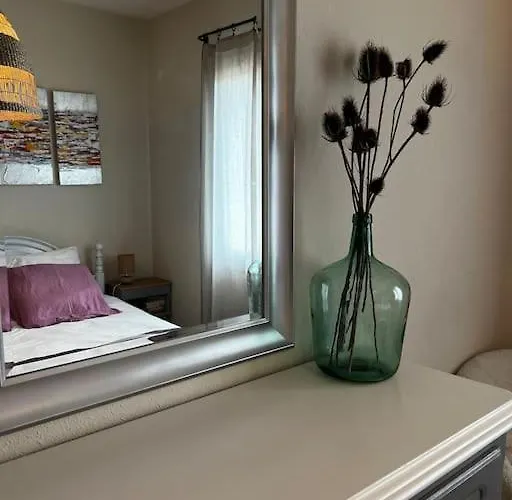 A Suarella - Climatisée - 4 - Piscine Chauffée Hébergement de vacances Sainte-Lucie-de-Porto-Vecchio