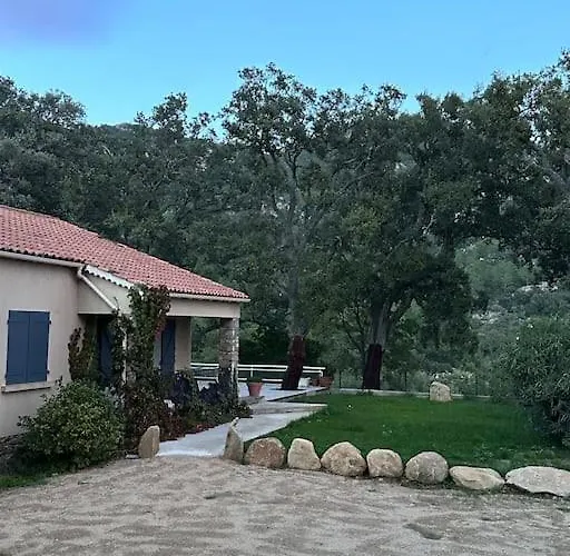 A Suarella - Climatisée - 4 - Piscine Chauffée Hébergement de vacances *